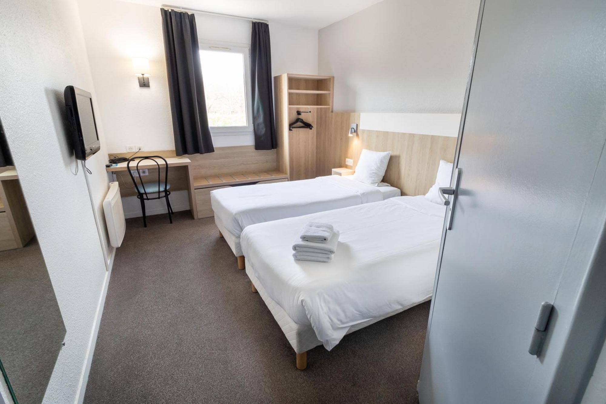 Kyriad Direct Auxerre - Appoigny Hotel Bagian luar foto